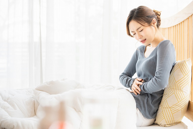 痛み 鳩尾 の お腹が痛い…腹痛の3タイプと痛みの部位ごと対処法